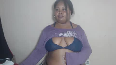 Snapshot of lorenztaylor chatting on October 25, 7:27 am lorena online show from October 25, 7:27 am