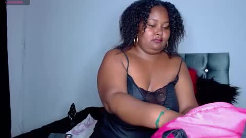 Snapshot of lorenztaylor chatting on January 25, 3:51 am lorena online show from January 25, 3:51 am