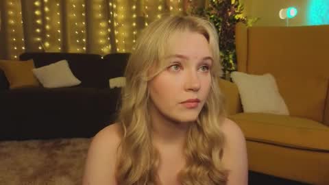 Snapshot of lorettacarnley chatting on September 23, 7:12 pm Alice online show from September 23, 7:12 pm