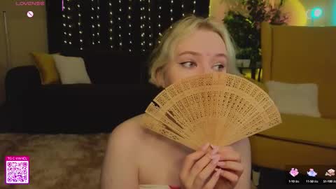 Snapshot of lorettacarnley chatting on September 9, 7:57 pm Alice online show from September 9, 7:57 pm