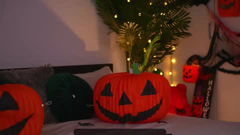 LoretteLorena online show from October 24, 6:20 am