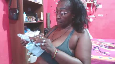 Snapshot of loretybighot chatting on September 16, 3:53 pm loretybighot online show from September 16, 3:53 pm