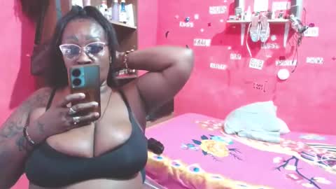 Snapshot of loretybighot chatting on September 17, 3:54 pm loretybighot online show from September 17, 3:54 pm