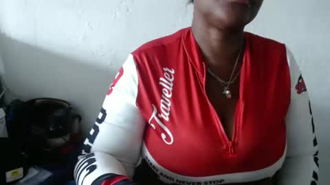 Snapshot of loretybighot chatting on February 17, 7:33 pm loretybighot online show from February 17, 7:33 pm