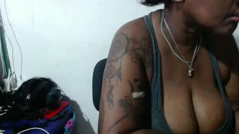 Snapshot of loretybighot chatting on February 22, 12:51 pm loretybighot online show from February 22, 12:51 pm