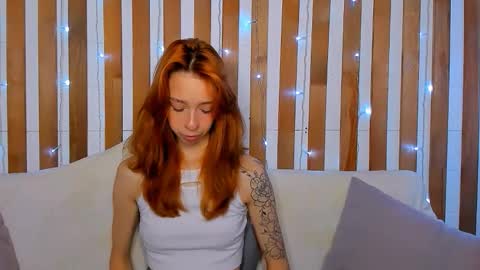 Lori online show from September 9, 1:16 am