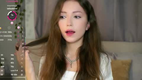 Snapshot of loriamarzinske chatting on October 11, 10:12 pm Naomi online show from October 11, 10:12 pm