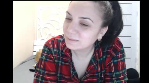 LorraGrey online show from December 29, 6:45 am
