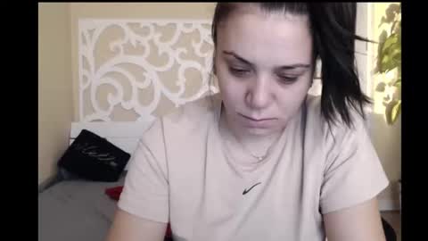 LorraGrey online show from January 7, 5:54 am
