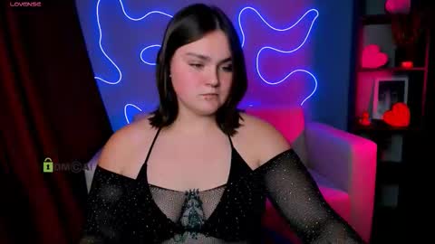 Lora for u online show from October 2, 8:03 pm