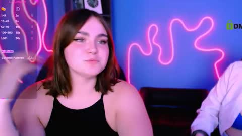 Lora for u online show from September 22, 8:07 pm