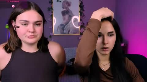 Lora for u online show from October 20, 9:07 pm