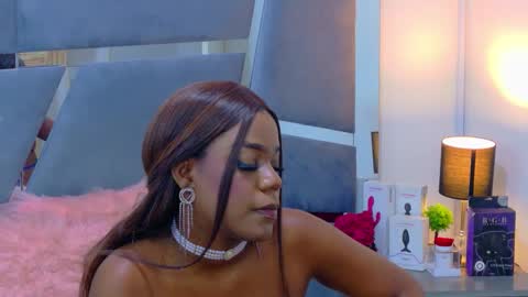 lorraine_johnson online show from April 10, 6:47 pm