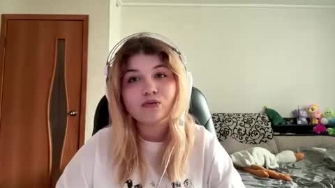 Stasha online show from June 19, 7:01 am