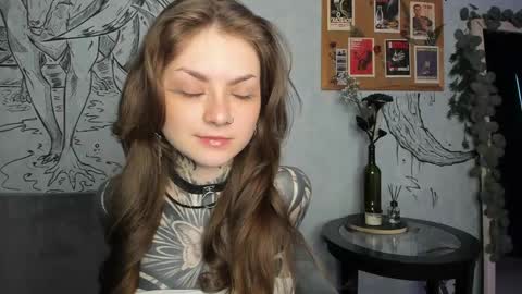 lostallice online show from May 21, 5:05 am