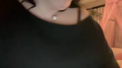 Lottiepoppie online show from January 24, 9:39 am