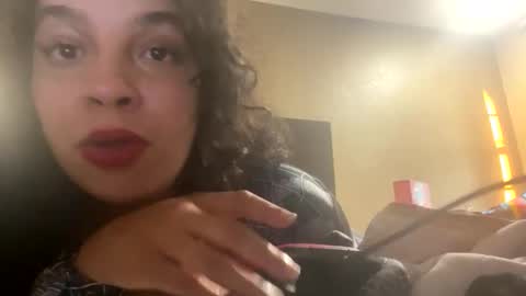 Jasmine online show from October 31, 10:25 pm