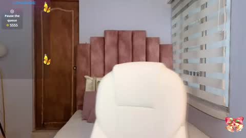Snapshot of lou_rosse chatting on December 28, 8:36 pm Lou Rosse online show from December 28, 8:36 pm