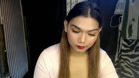 Sweet   online show from December 12, 5:10 am