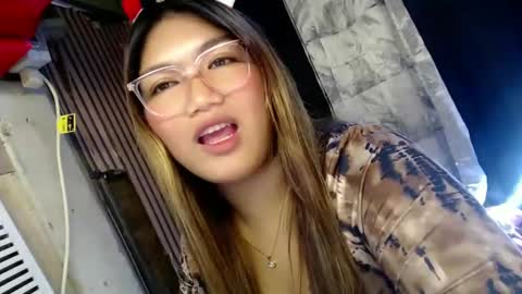 Sweet   online show from December 27, 11:10 pm