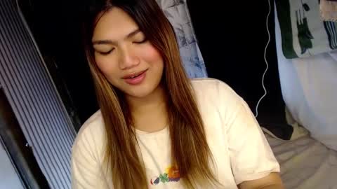 Sweet   online show from December 14, 6:35 am