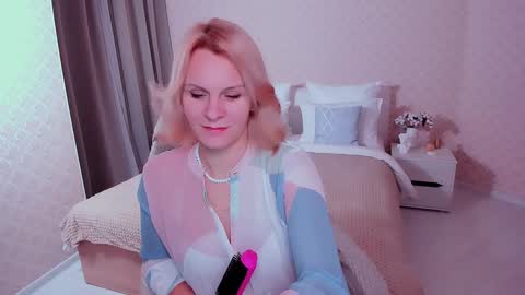 Louisa online show from December 14, 7:29 am