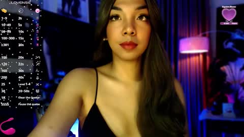 Snapshot of louisassy chatting on October 21, 2:04 am Louisa online show from October 21, 2:04 am