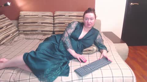 Louise Love online show from December 15, 12:17 pm