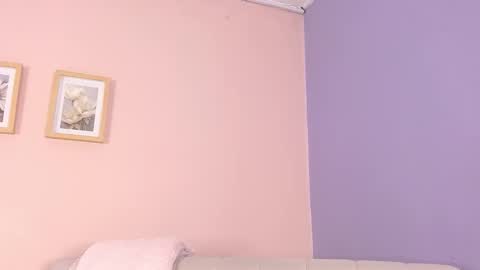 Snapshot of lourdes_moon22 chatting on November 1, 1:15 pm lourdes_moon22 online show from November 1, 1:15 pm