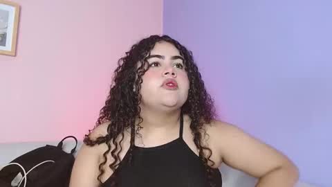 Snapshot of lourdes_moon22 chatting on October 14, 12:52 pm lourdes_moon22 online show from October 14, 12:52 pm