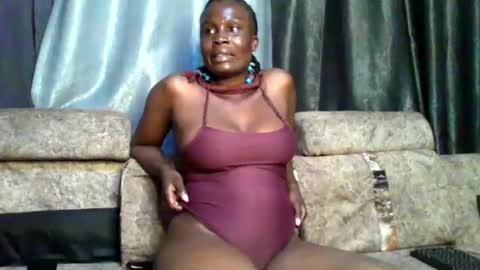Snapshot of love1378 chatting on February 19, 7:16 pm Cynthia. A online show from February 19, 7:16 pm