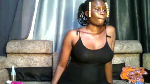 Snapshot of love1378 chatting on March 7, 1:09 am Cynthia. A online show from March 7, 1:09 am