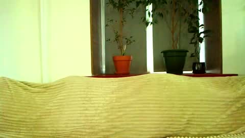 Snapshot of love_attation chatting on February 22, 2:39 am Cute face online show from February 22, 2:39 am