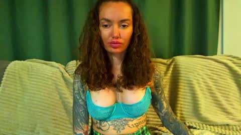 Snapshot of love_attation chatting on October 7, 3:33 am Cute face online show from October 7, 3:33 am