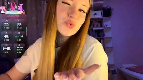 Snapshot of love_haven chatting on September 23, 5:11 pm Megan online show from September 23, 5:11 pm