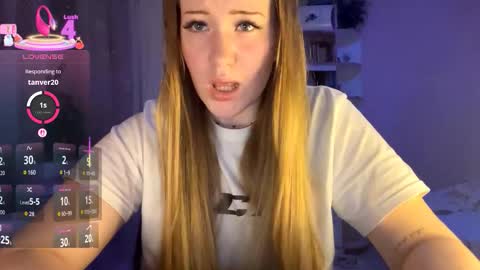 Snapshot of love_haven chatting on September 20, 5:55 pm Megan online show from September 20, 5:55 pm