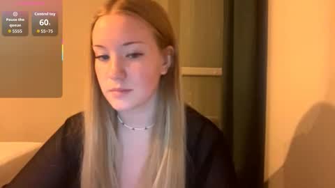 Snapshot of love_haven chatting on October 19, 5:26 pm Megan online show from October 19, 5:26 pm