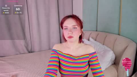 Snapshot of love_is_lola chatting on January 18, 1:19 am Lola online show from January 18, 1:19 am