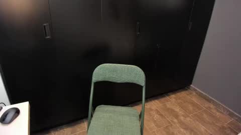 Kristen LoveBerry online show from November 1, 1:21 am