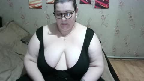 Snapshot of love_milanna chatting on September 22, 1:37 am Milana online show from September 22, 1:37 am