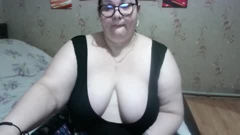 Snapshot of love_milanna chatting on October 18, 4:15 am Milana online show from October 18, 4:15 am