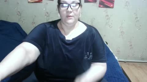 Snapshot of love_milanna chatting on February 4, 3:44 am Milana online show from February 4, 3:44 am
