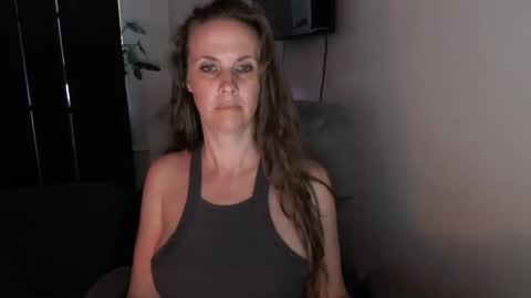 Snapshot of love_on_ chatting on September 22, 12:42 am LoVe On  online show from September 22, 12:42 am