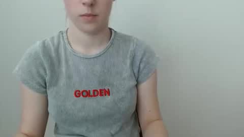 Vivian online show from March 10, 12:53 pm