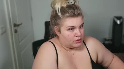 Ally online show from September 25, 2:49 pm