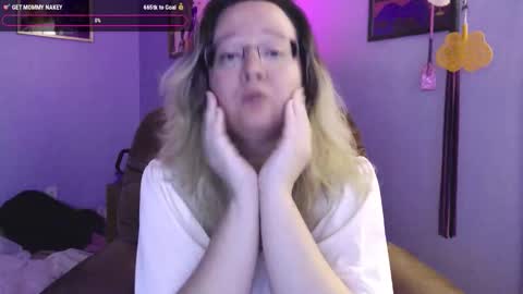 love_you_julia online show from November 25, 7:26 pm