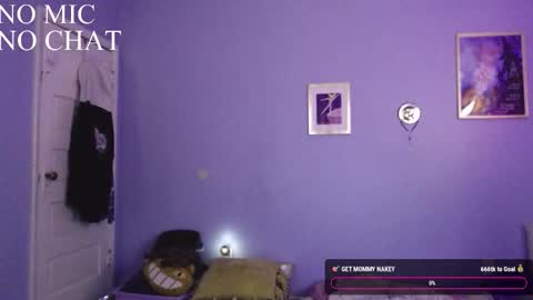 love_you_julia online show from November 12, 8:18 pm