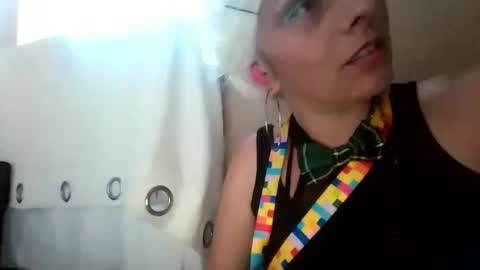 Snapshot of lovecandycunt143 chatting on September 17, 1:47 am lovecandycunt143 online show from September 17, 1:47 am