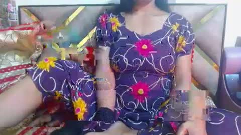Snapshot of lovefunnitya chatting on February 21, 2:06 am Divya online show from February 21, 2:06 am