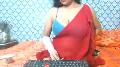 Snapshot of lovefunnitya chatting on September 17, 12:19 am Divya online show from September 17, 12:19 am